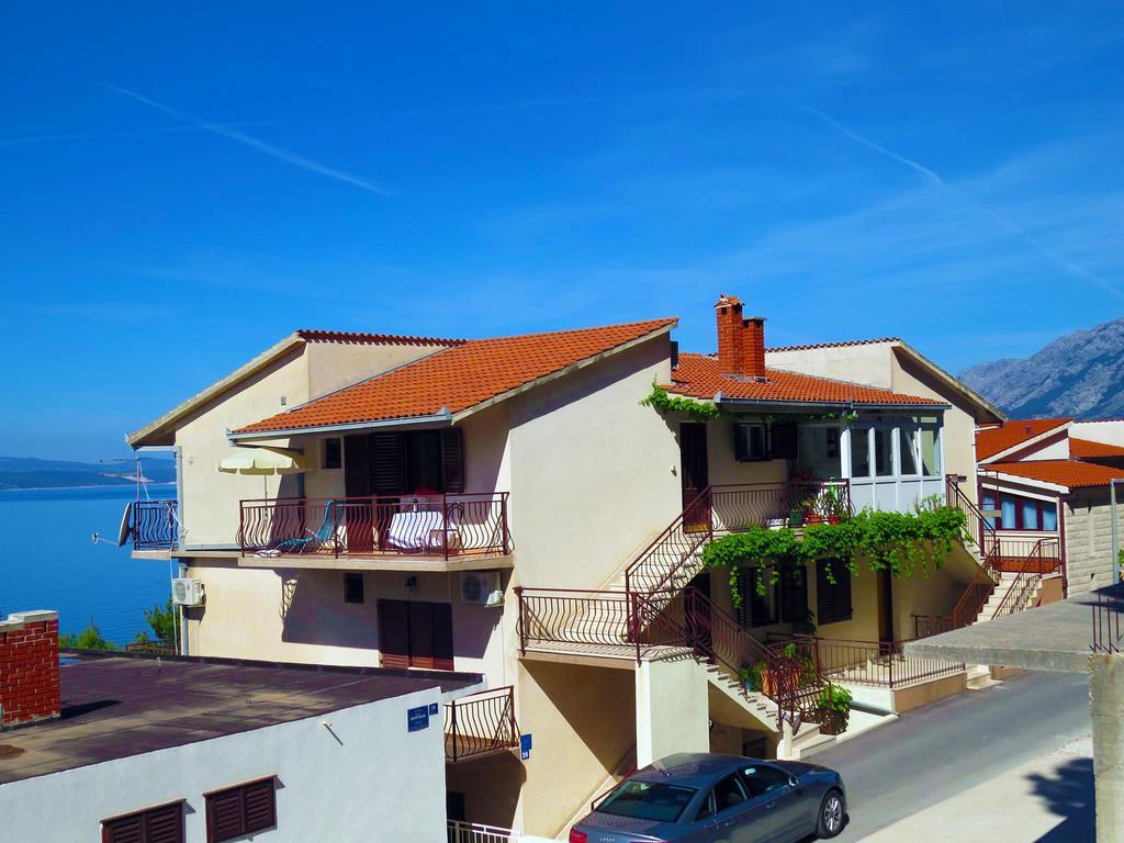Apartments Pino Brela Exterior photo